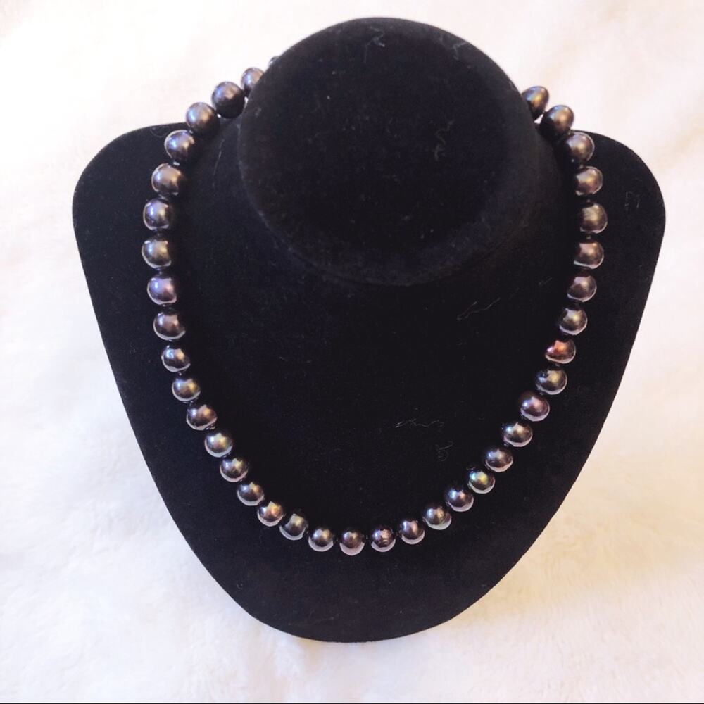 Multi-color Dark Beans Necklace